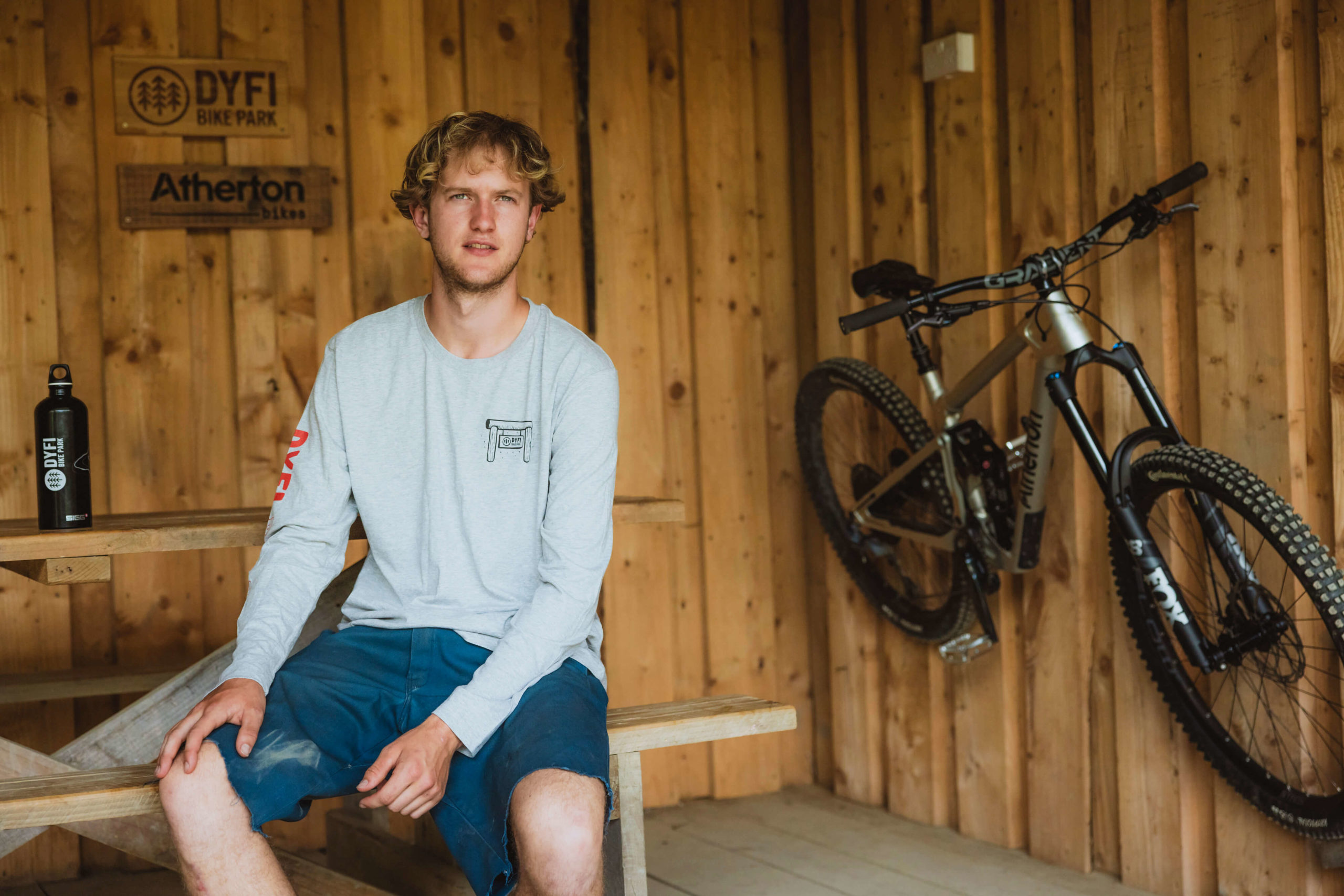 CEDAR LONG SLEEVE - GREY - DYFI BIKE PARK - T SHIRT